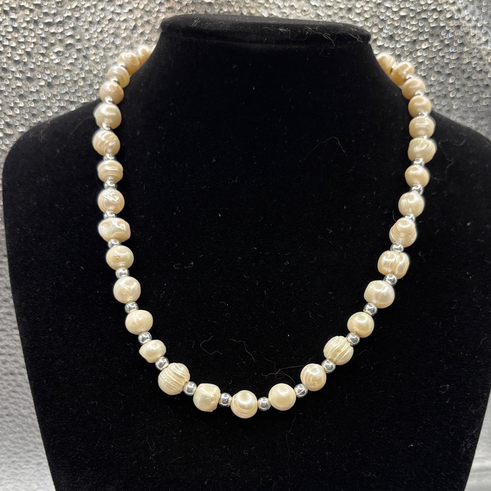 Elegant Cream Freshwater Pearl Necklace